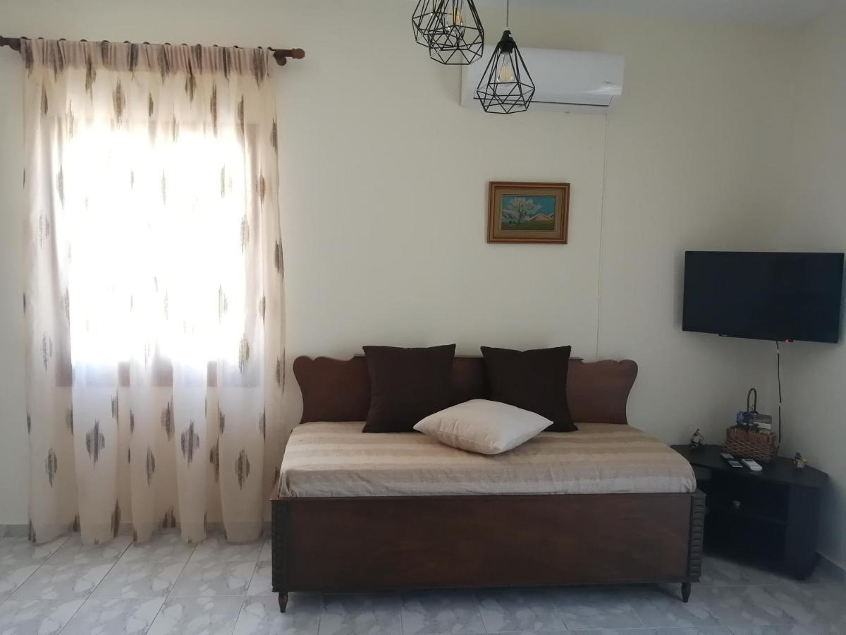 바트시 Sofirene Sea View 빌라 외부 사진